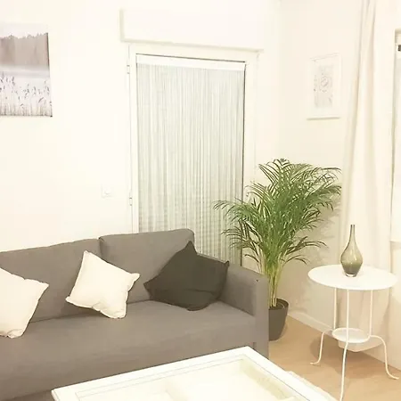 Apartment 1 2 Pieces Neuf Proche Gare Parking Netflix Evry Courcouronnes
